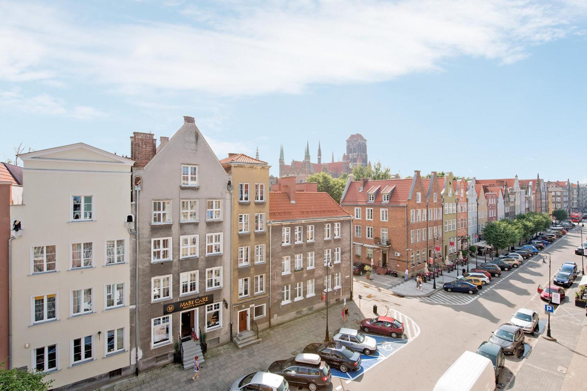 3-Level Apartment With A View Of St Mary'S Basilica By Downtown Apartments กดัญสก์ ภายนอก รูปภาพ